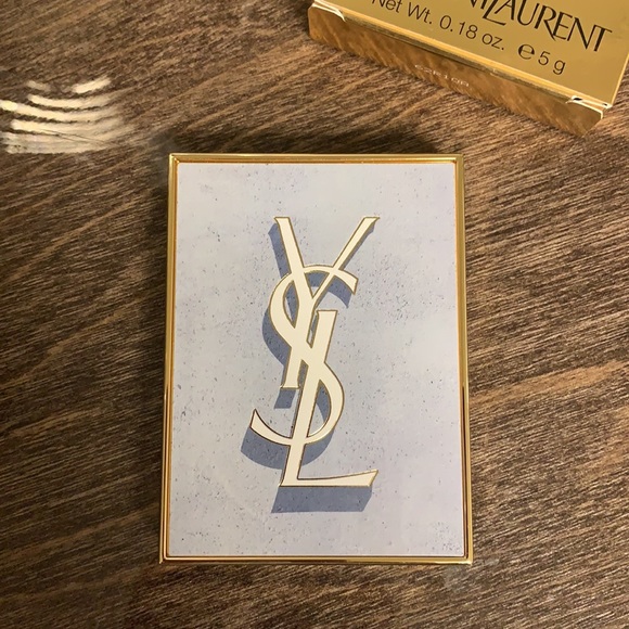 COUTURE PALETTE COLLECTOR URBAN ESCAPE
EYESHADOW - Picture 11 of 15